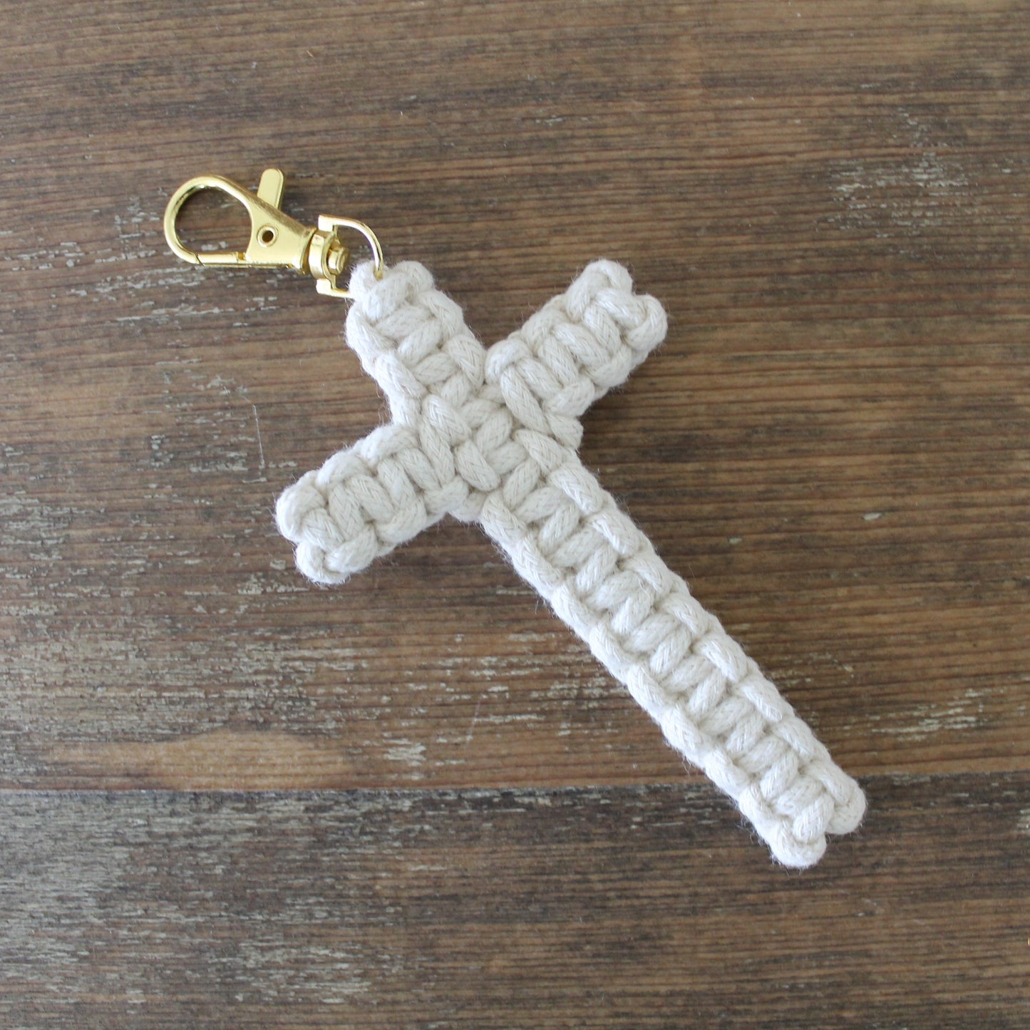 Cross macrame' keychain/ zipper pull